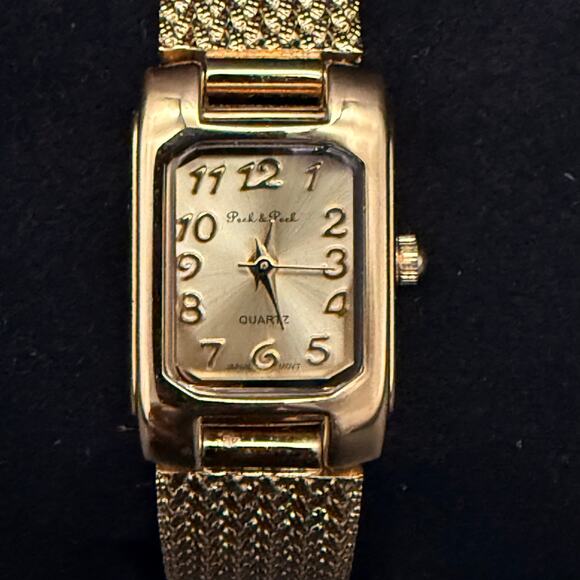 Vintage Peck & Peck Quartz Wristwatch Watch Timepiece Square Mesh Gold Tone main image 11